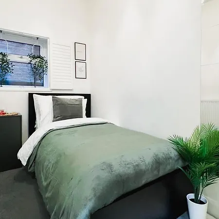 Stylish 3 Bed Flat With Garden Apartment London Exterior photo